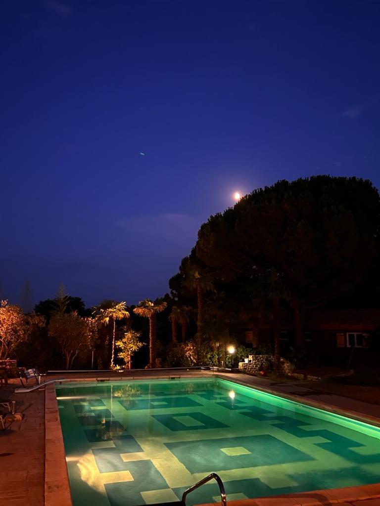 Sous Le Grand Pin Gites Eden En Cevennes Андюз Экстерьер фото